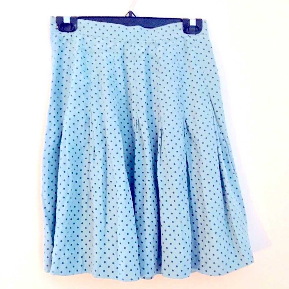 Ann Taylor Vintage Polka Dot Silk skirt. Size 10